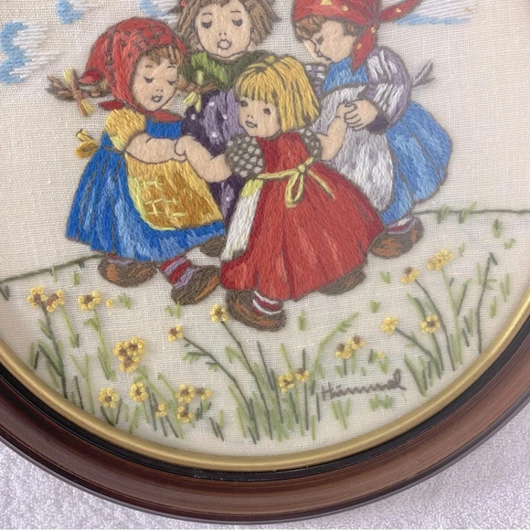 Vintage Hummel Completed Oval Framed Embroidery Art - Picture 4 of 10